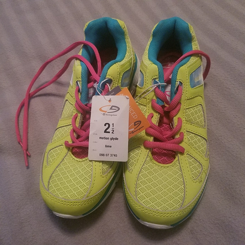 Girls yellow running shoes